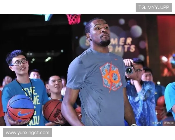 杜兰特大号与疑似小号同用猫头鹰图片引发网友热议